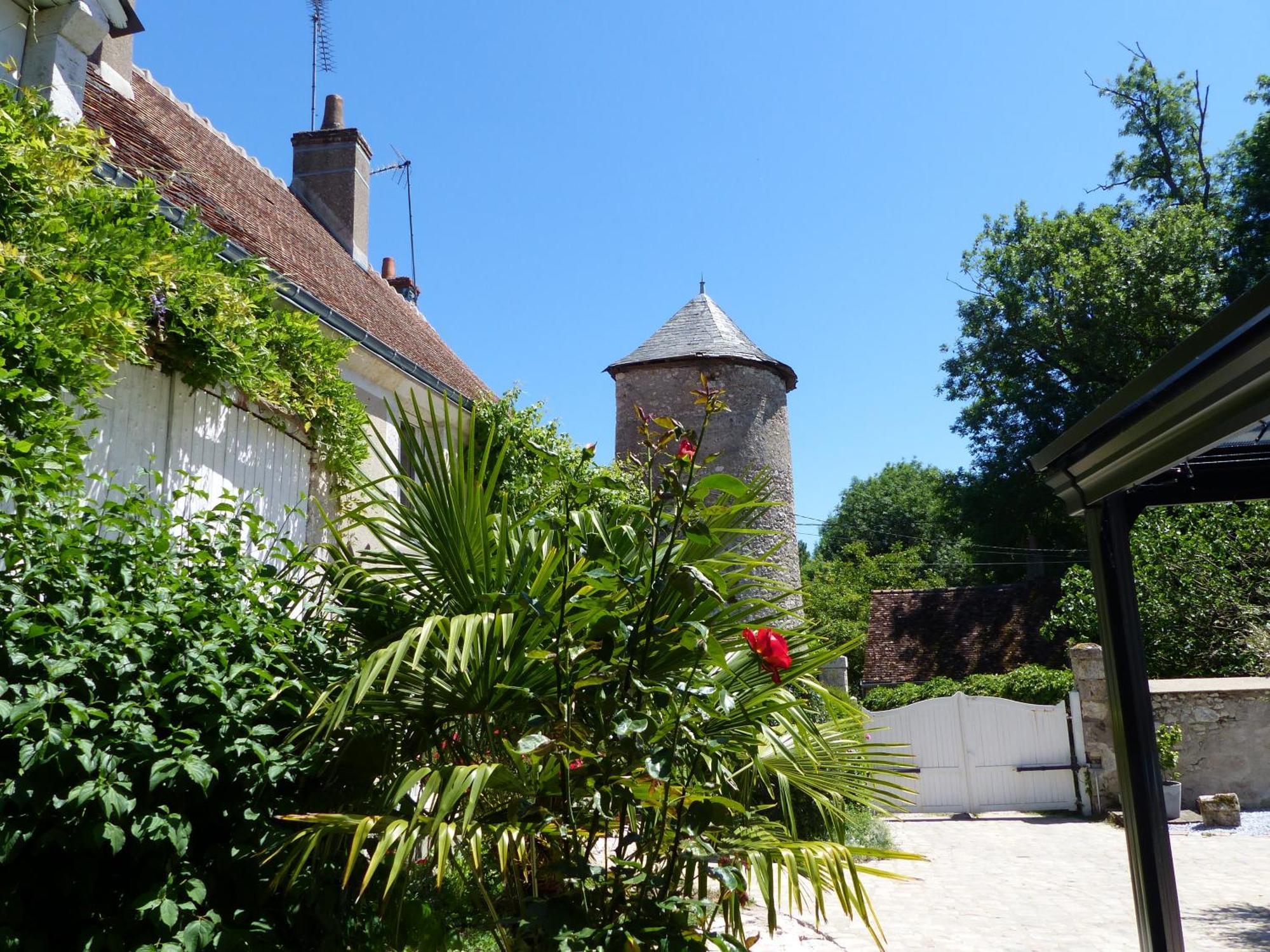 Gite De La Tour De Loire - 65 M2 Au Pied D'Une Tour De Gue Du 17Eme Siecle Villa Mer Ngoại thất bức ảnh